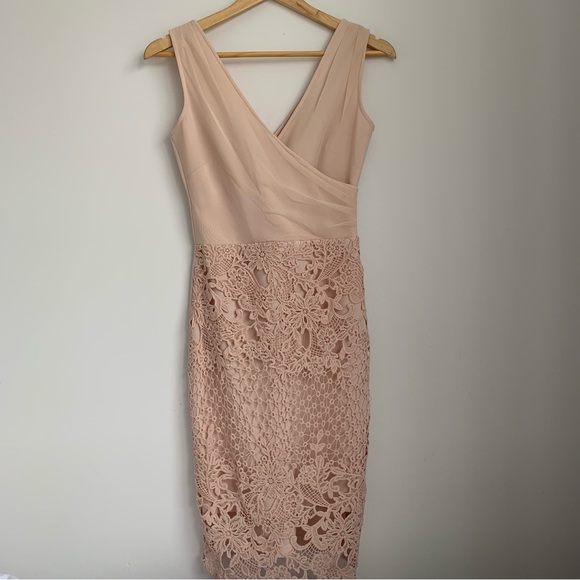 Lipsy London - Designer Pink Lace Detail Bodycon Dress - Picture 6 of 13